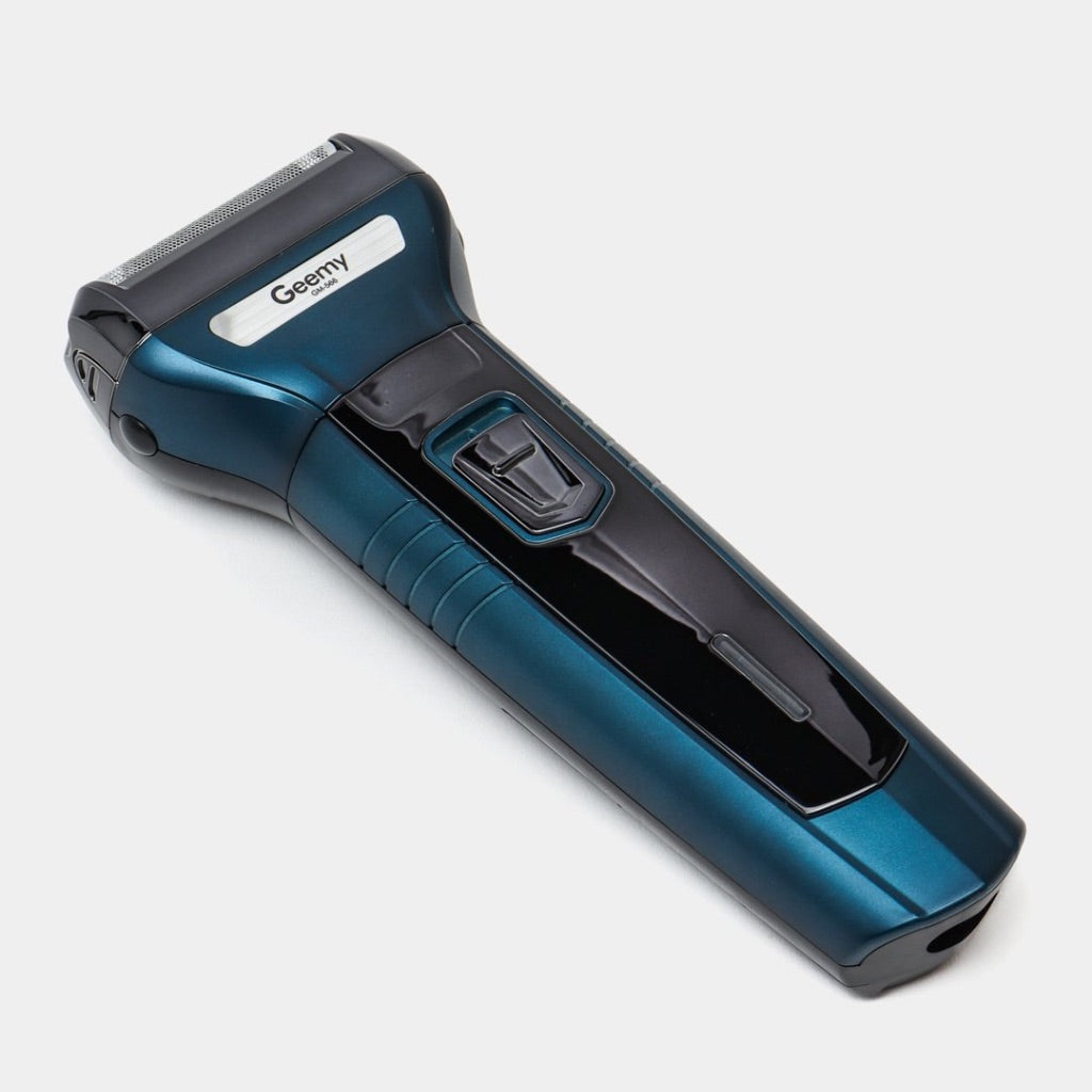 Sve u jednom – brada, kosa, obrve ✂️👌